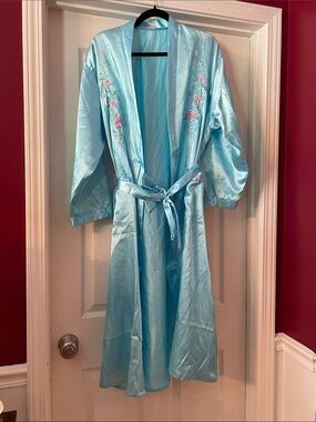 Silky Light Blue Embroidered Women's Robe